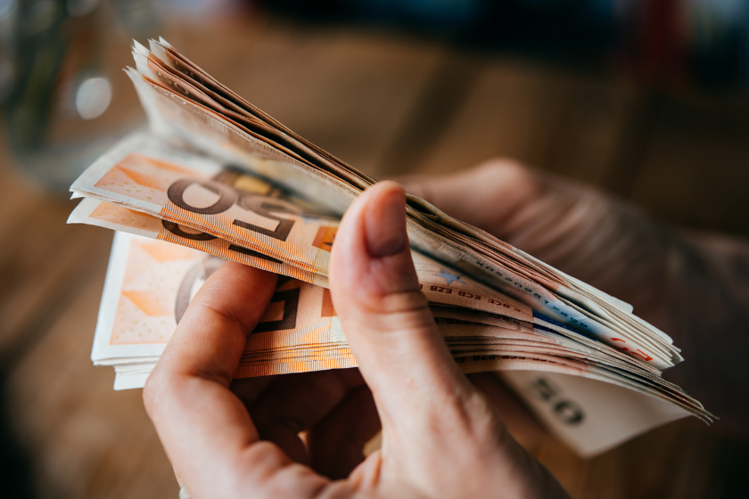 Laenud pensionäridele: Kuidas leida sobiv finantslahendus?